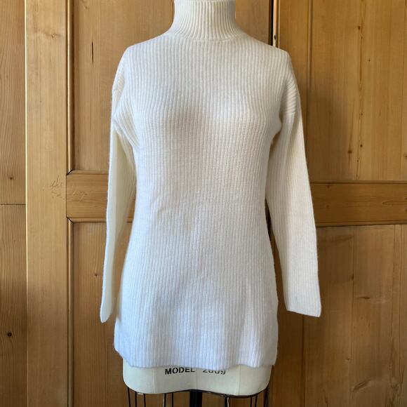 Saks Fifth Ave mock neck Cashmere Sweater - Picture 4 of 12